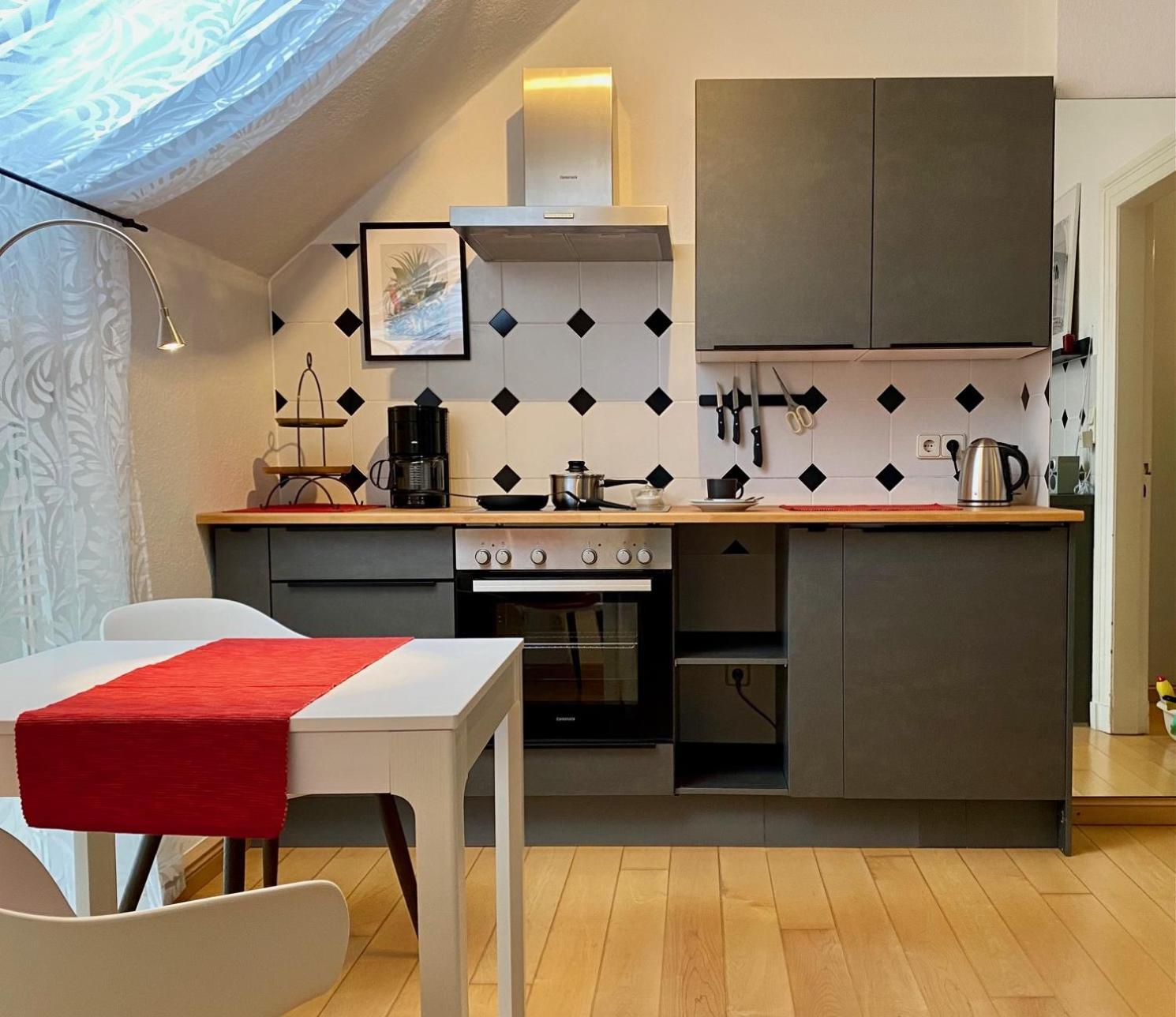 Ruhige Wohnung In Zentral Gelegener Gruenderzeitvilla Oldenburg Buitenkant foto