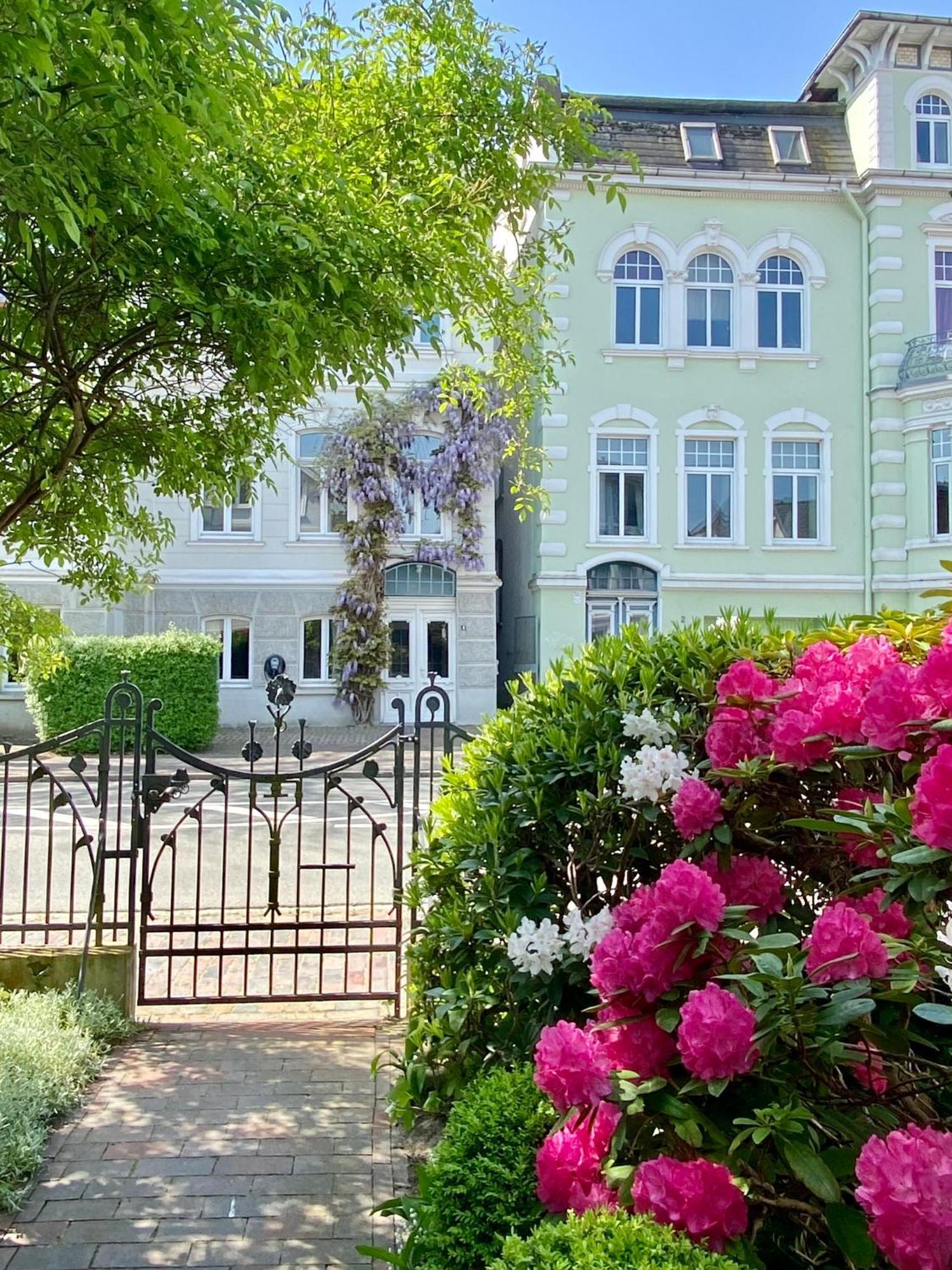 Ruhige Wohnung In Zentral Gelegener Gruenderzeitvilla Oldenburg Buitenkant foto